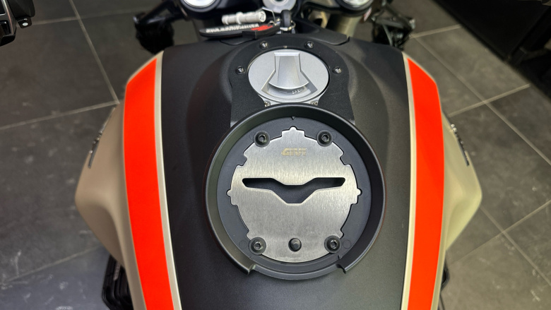 Moto Guzzi Tt V85 TT Travel Edition E5 (21MY)